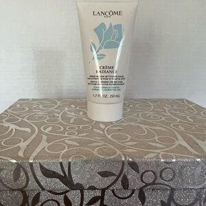 Crème Radiance White Skincare